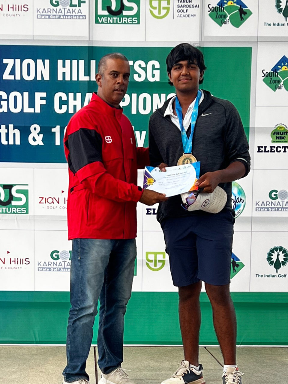 Shamit Dakhane finished 2nd in Category A Boys division