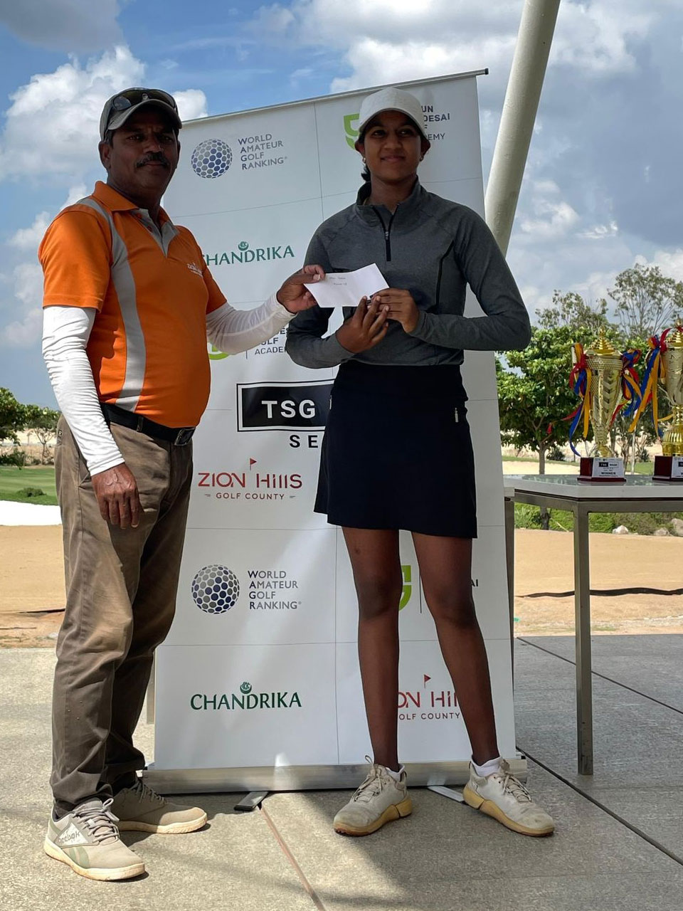 Manvi Singhania finished 2nd in the open girls category at the TSG WAGR Series held at Zion Hills, Bangalore