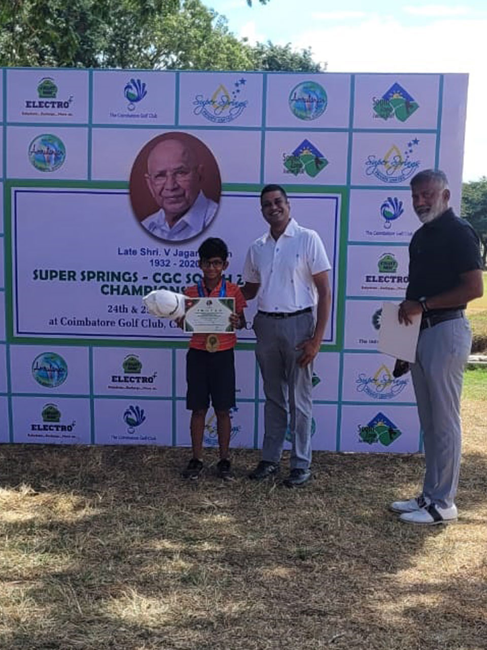 Krithik Kalidindi finished runner up 'C' Boys Category at the IGU South Zone Golf Championship held at Coimbatore Golf Club, Coimbatore.
